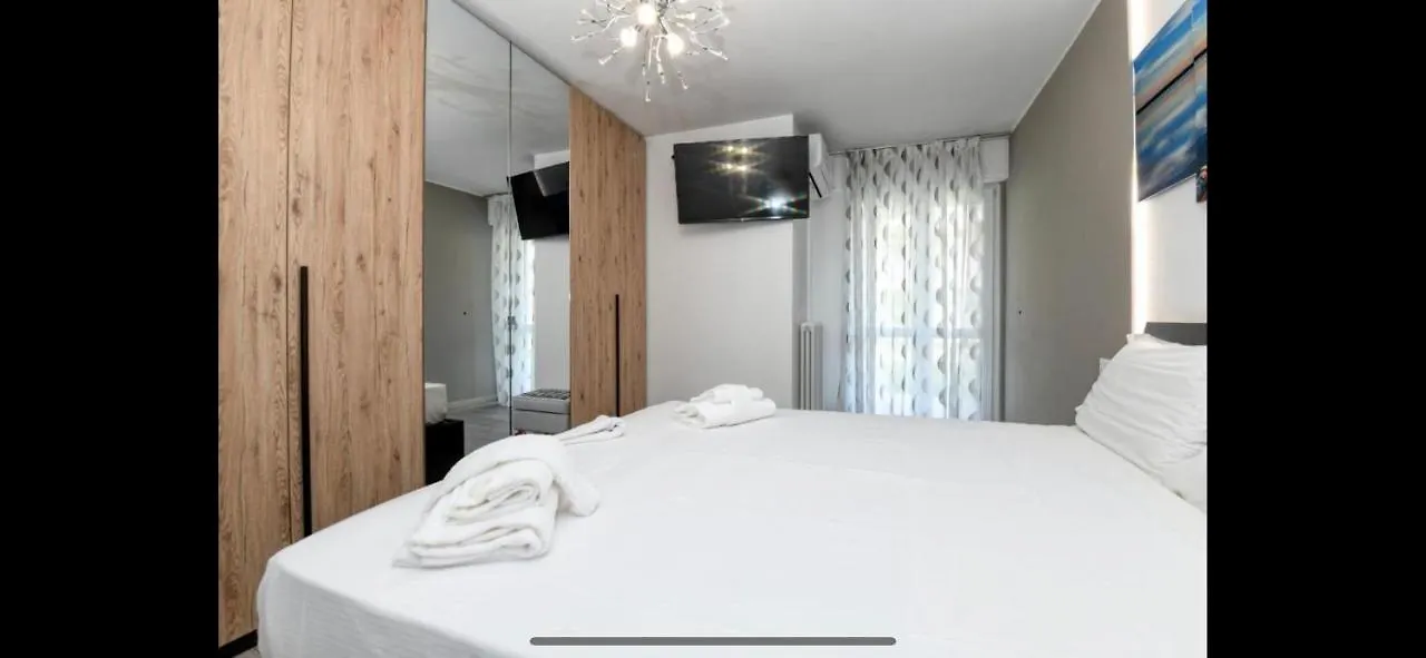 Appartamento Incantevole Con Vista Lago E Servizi Sirmione