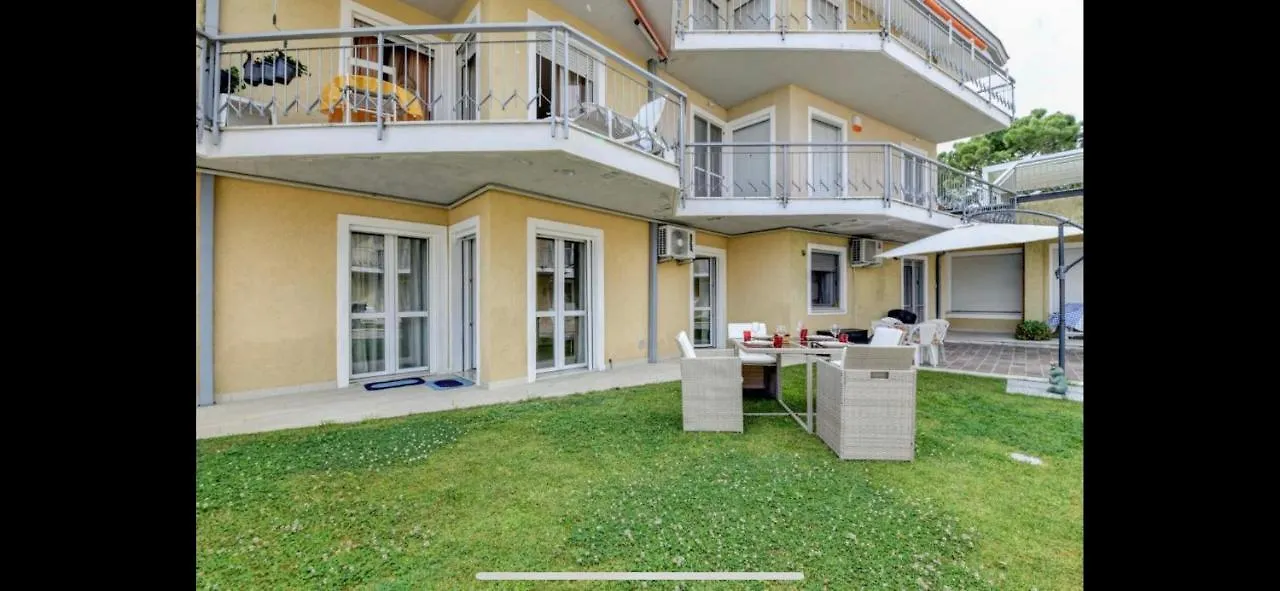 Appartamento Incantevole Con Vista Lago E Servizi Sirmione Apartament