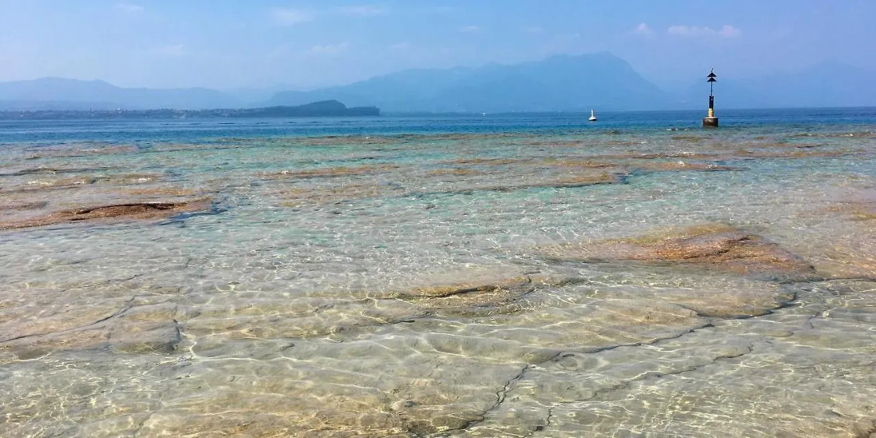 Appartamento Incantevole Con Vista Lago E Servizi Sirmione Apartament