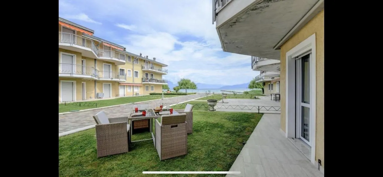 Appartamento Incantevole Con Vista Lago E Servizi シルミオーネ